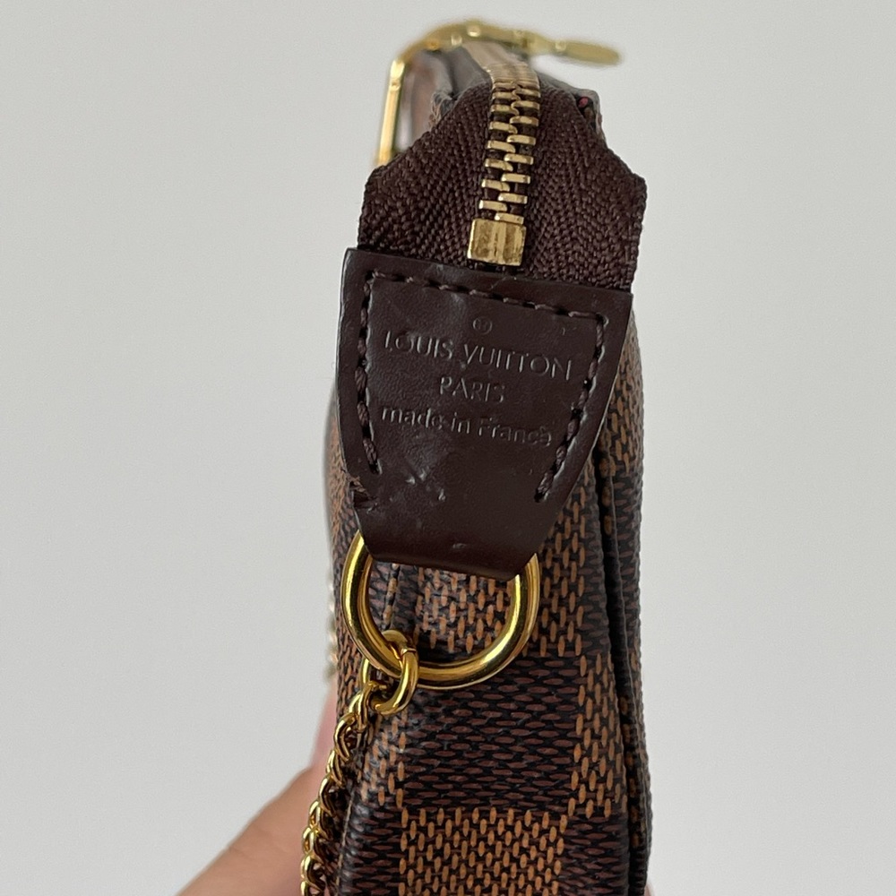 SOLD Louis Vuitton Mini Pochette Damier Ébène - Picture 13 of 14